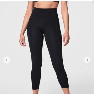 Spanx booty boost 7/8 Black Leggings